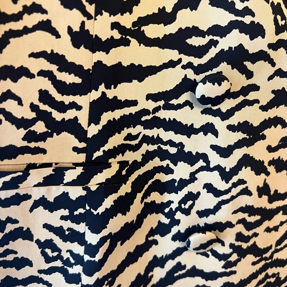 GOOD AMERICAN | Animal Print Oversized Jacket - Picture 8 of 9